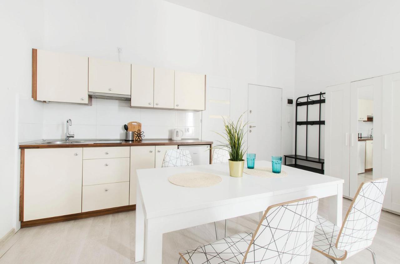 Cozy Apartments On Sierpnia Street 罗兹 外观 照片