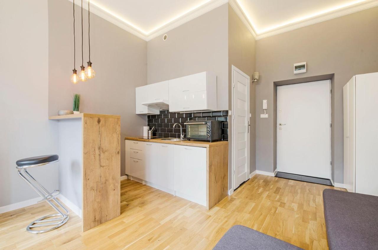 Cozy Apartments On Sierpnia Street 罗兹 外观 照片